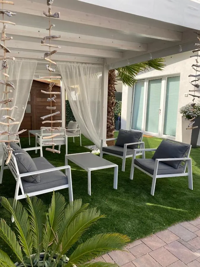 Exclusive Home 1 Misano Adriatico 0*,